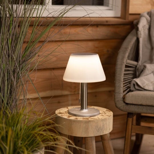 Steady Solar Tischlampe · Edelstahl weiß · Ø20×H27.8cm · Für den Außenbereich – Bild 2