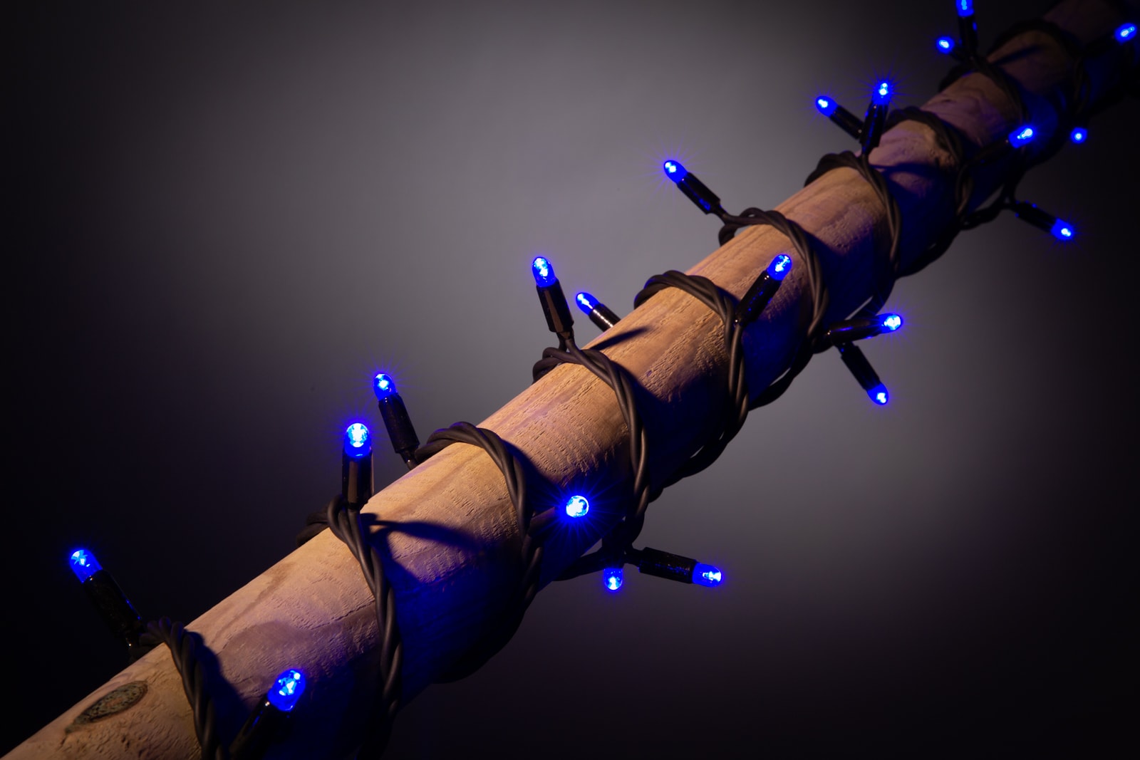 blaue Weihnachtslämpchen