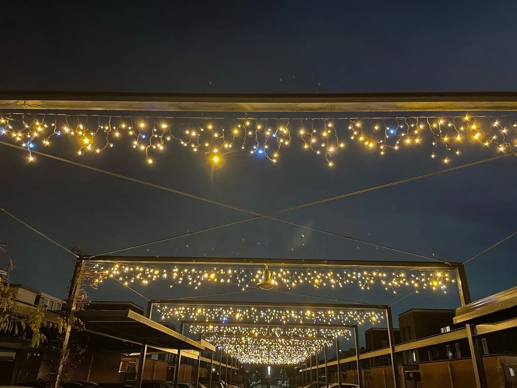 buiten ijspegelverlichting