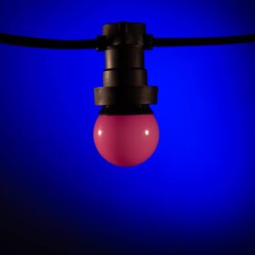 Festbeleuchtung im Freien rosa