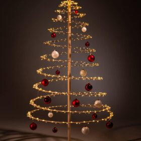 holz weihnachtsbäume dekorieren weihnachtskugeln rot weiß