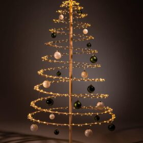 holz weihnachtsbaum dekorieren weihnachtskugeln grün weiß