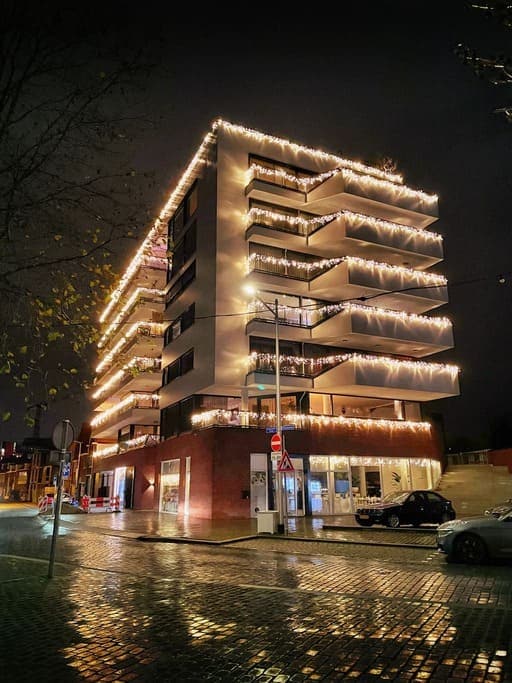 ijspegelverlichting appartementencomplex