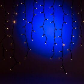 Eiszapfenbeleuchtung Traufe