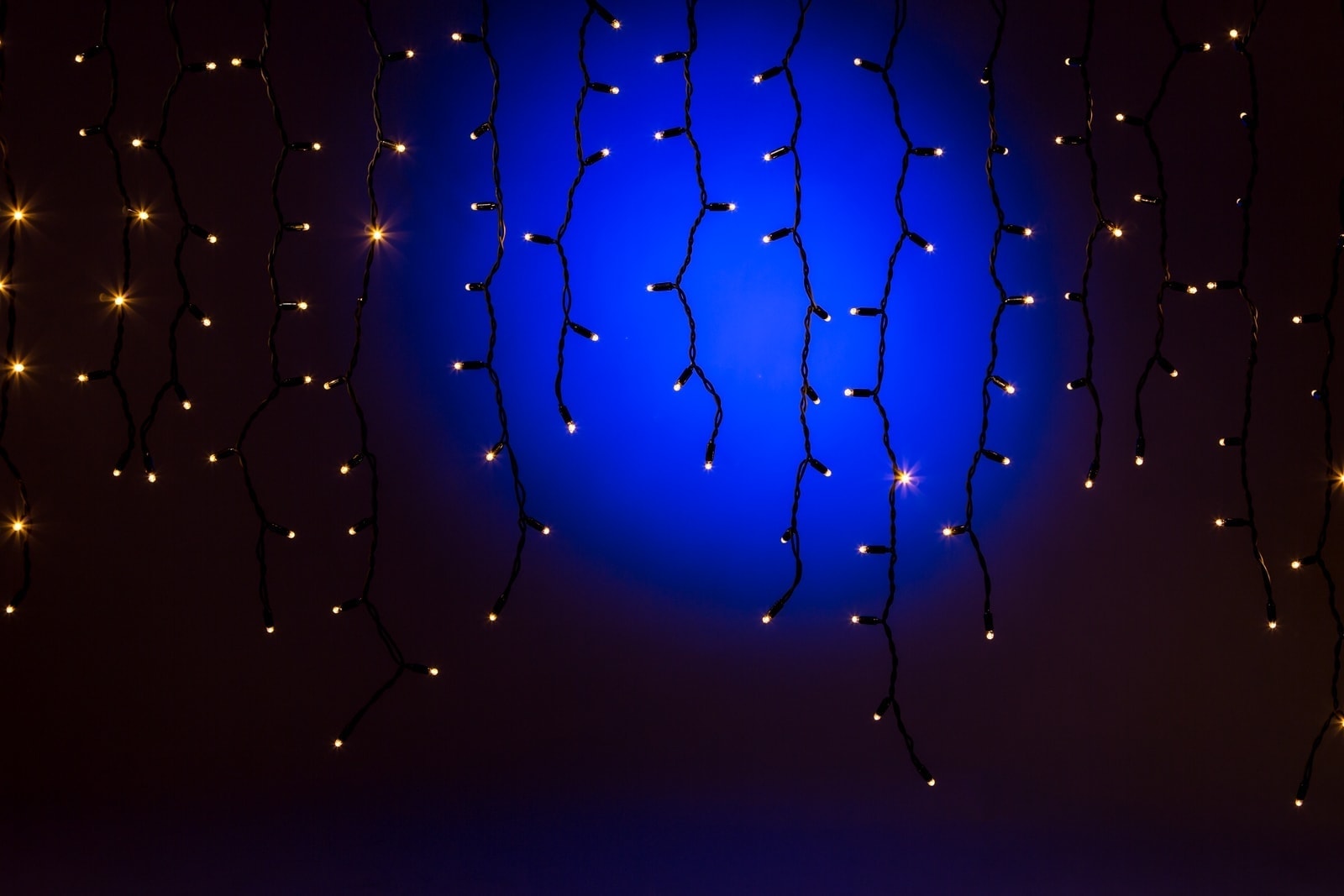 Eiszapfenbeleuchtung Traufe