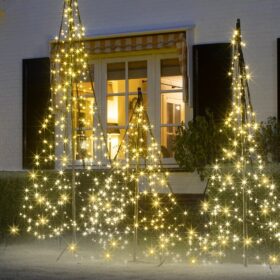 Weihnachtsbäume für draußen