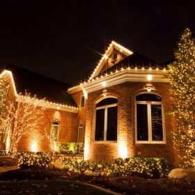 Weihnachtsbeleuchtung außen