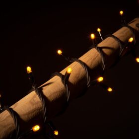 Weihnachtsbeleuchtung orange