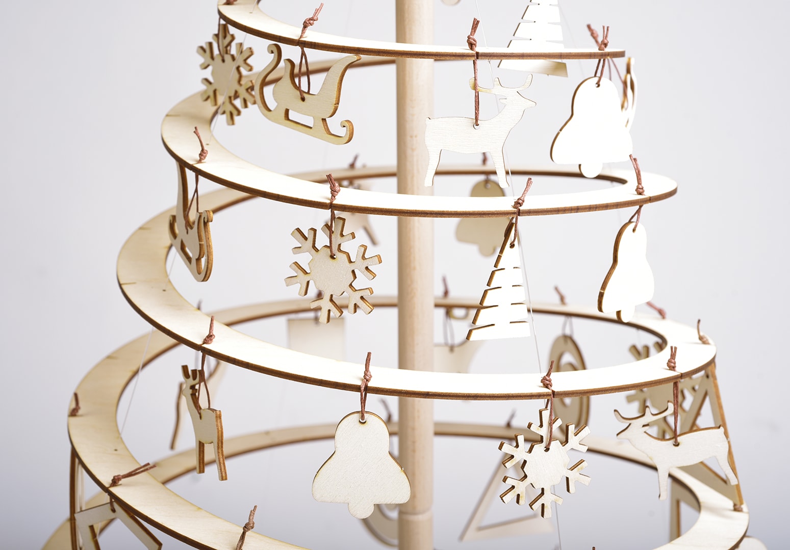 Spira hölzerne Weihnachtsdekoration