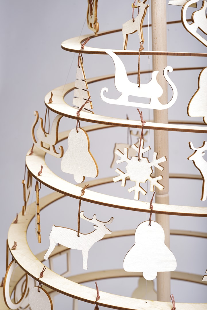 Spira hölzerne Weihnachtsdekoration