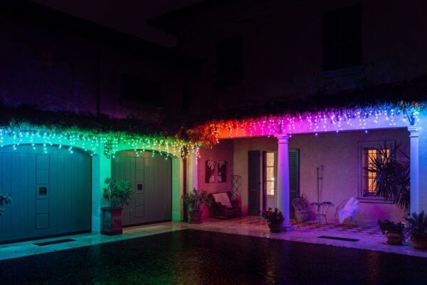 Twinkly LED-Weihnachtsbeleuchtung Fassade